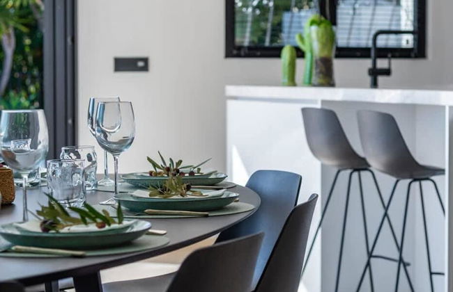 Relax in Luxury at This Stunning Seaside Villa - Photo 49