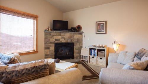 River Scene 30 Day Minimum - Foto 3