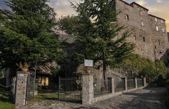 Romantic Medieval Escape - Foto 29