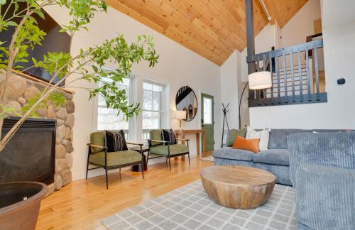 '"Luxury Mountain Getaway'" Sauna, Hot Tub, Massage Chair, Pool Table - Photo 69