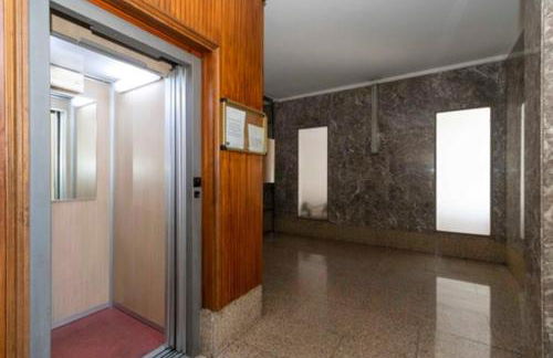 TURIN CENTER whit PRIVATE PARKING - Foto 8