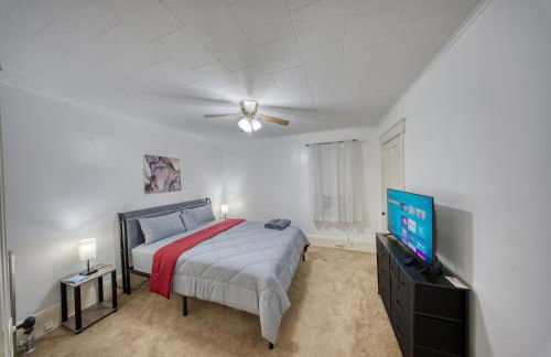 Charming 2-Bedroom, 1-Bath Getaway - Foto 4