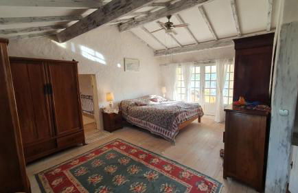 4 Bed Villa - Sleeps 8 - Pets - Pool - Parking - Foto 4