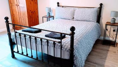 City centre B Apartment, parking, sleeps 6 - Foto 1