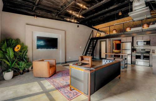 Maltby Motors 1 - The Americano Loft near Downtown - Foto 4