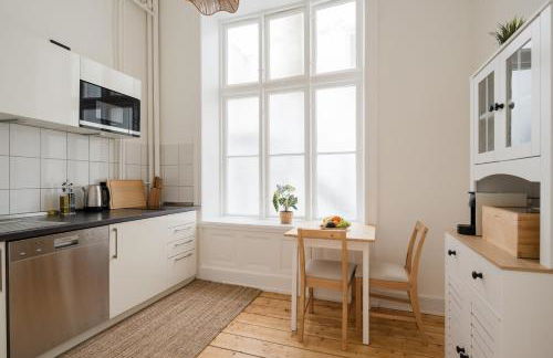 Hamburg City Apartment auf 120qm mit Billardtisch für bis zu 9 Gäste - Foto 4