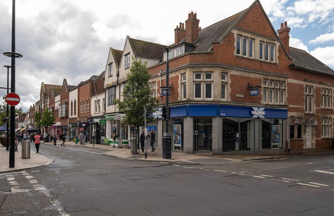 Modern 1 Bedroom Apartment - Camberley - Foto 53
