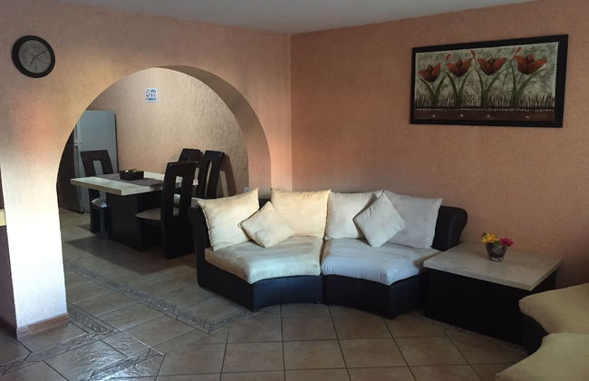 4 Recamaras Zona Sur WiFi Jardin Cochera - Foto 1