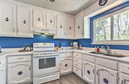 Wine Country Oasis with Waterfront Terrace and Dock! - Foto 12