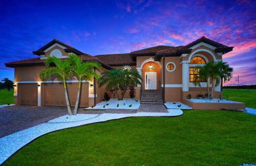 Luxury Villa in Punta Gorda Isles - Photo 53