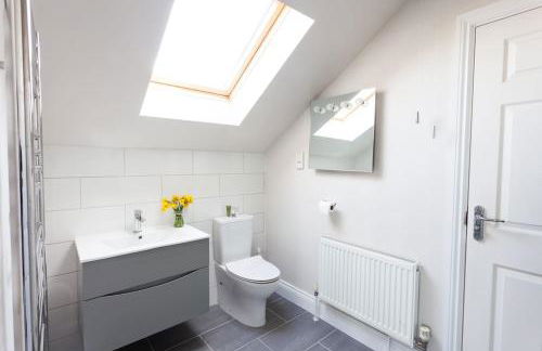 2100 Sq Ft Beach House with large garden - Foto 17