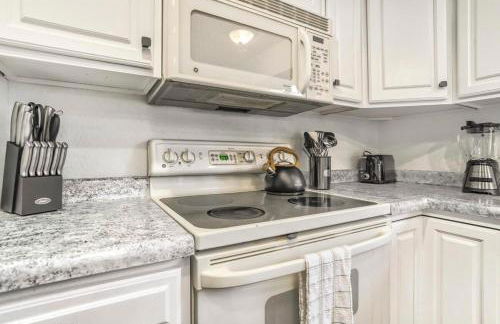 3BR with Patio and Fire pit near Hiking & Downtown - Foto 14