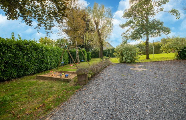 Holiday Home in Montleban With Sauna - Photo 34