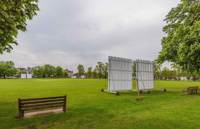 Stylish Family Home by Twickenham Stadium by Underthedoormat - Foto 32