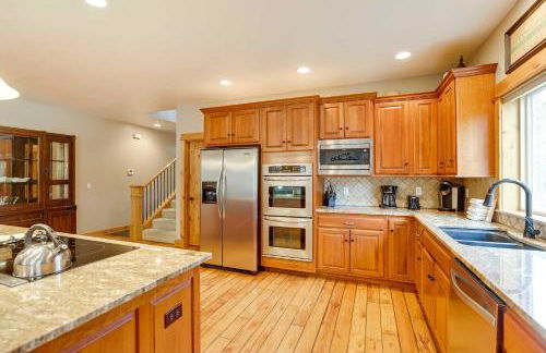 Indoor Entertainment Forested Sunriver Retreat! - Foto 6