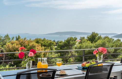 Villa Confido - Luxury 3BR Apartment with Private Pool near Trogir - Photo 14