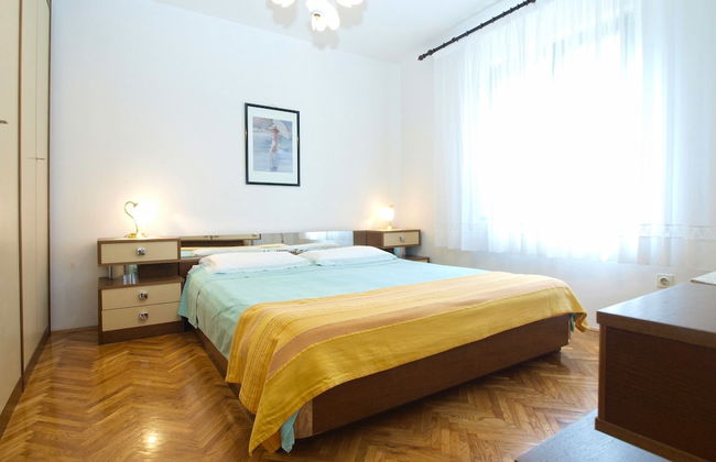 Apartment 1644 - Photo 7