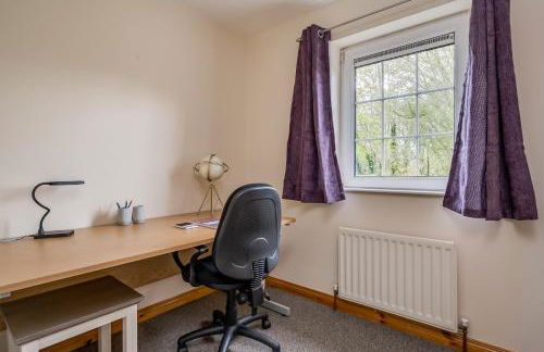 Stylish & spacious 3 bedroom entire house in Lisburn with parking - Foto 24