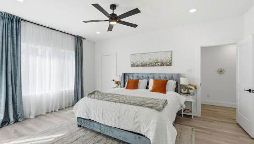 Modern 3BR Home w/ Rooftop • 5 min to Downtown - Foto 2