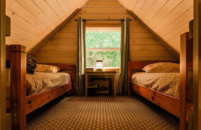 Portage Lakeside Cabins - Photo 15