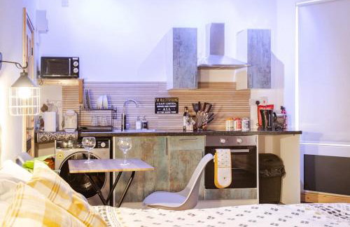 Luxury Industrial Studio Leeds Near Brudenell social club & Headingley Stadium - Photo 52