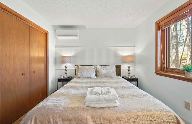 Pirate-themed Lakefront Home w/ Kayaks, Game Room, Views & Hidden Treasure Hunt - Foto 15