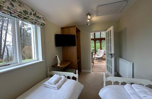 Cottage No1 Four Bed Lakeland Retreat and Hot Tub - Foto 24