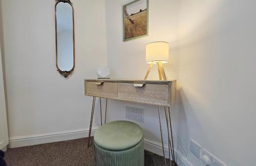 Central Manchester Modern 4 Bed House - free parking - Foto 7