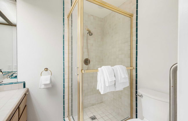 Canalfront Charmer by Avantstay Waterfront w/ Shared Dock + Hot Tub - Foto 29