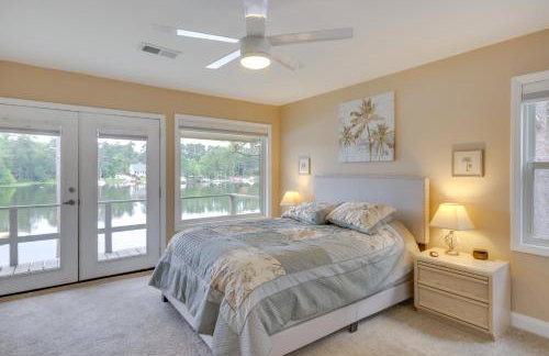 Waterfront Lakehouse w/ Private Dock & Fire Pit! - Foto 12