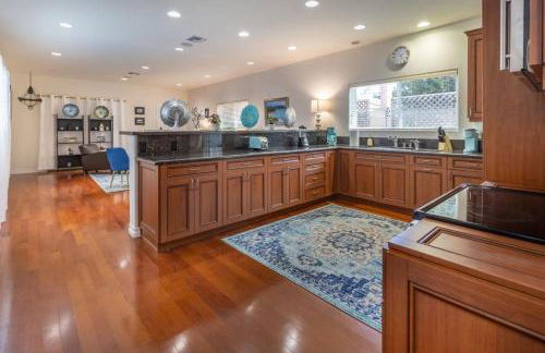 Stunning huge one level 1350 ft. cottage - Foto 26