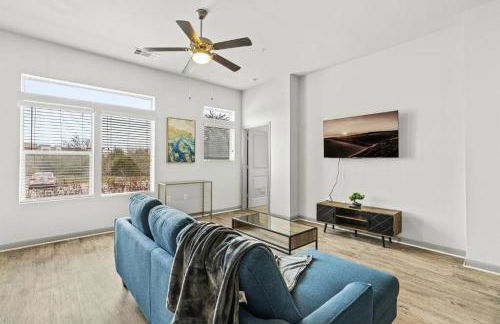 LUX 2B2B with Pool & Parking near the Heart of Austin - Foto 15