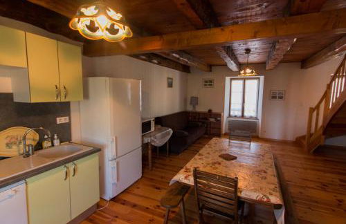 Village de Nasbinals Aubrac Electro Vélo - Foto 10