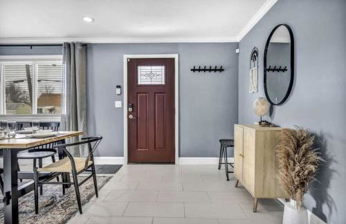 Swim and Relax In our Pool and Hot Tub and Recently Renovated - Photo 34