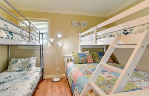 Colorful Beachside Oasis! Galveston Family Home - Foto 19