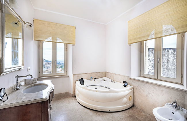 Beautiful Villa With Private Spa - Foto 30