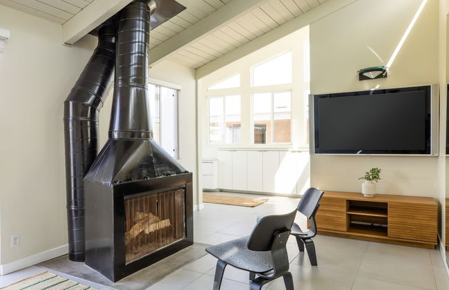 Bay Breeze by Avantstay Bayfront Home w/ Fire Pit & Private Dock in Balboa Peninsula - Foto 28