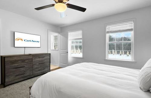 The Mendon House Brought to you by GetAway Vacations - Photo 25