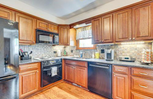 11 Mi to Dtwn Columbus Group Retreat with Fire Pit! - Foto 10