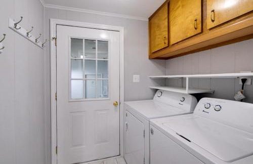 Fish, Relax and Enjoy Lake Views Colonial Beach Gem - Foto 20