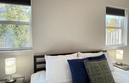 Urban Oasis 4BR Industrial Apartment - Foto 1