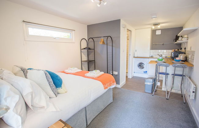 Snug with Views of the Chilterns - Foto 5