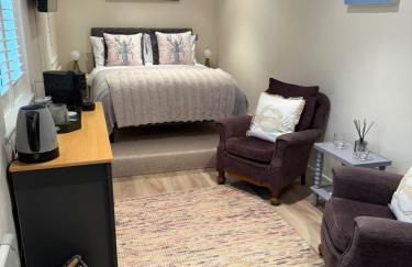 Coastal Escape - Photo 10