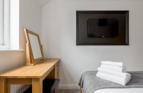 Magnolia House - Beautiful Townhouse in Old Town Poole - Photo 28