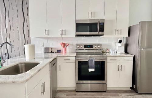 Luxury New 1B1B Private Balcony w Washer Dryer 525Pkwy215 - Foto 8