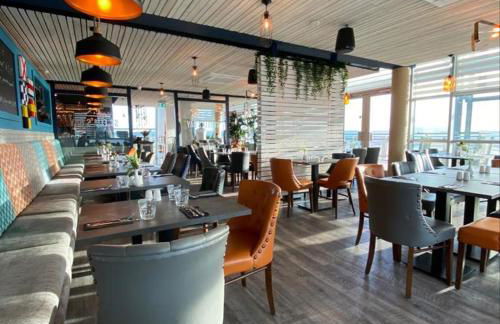 Modern 1 bed apartment next to beach and golf course - Foto 30