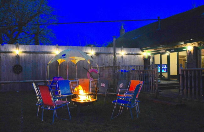 Squirrel Barn. Hi-spec. Hot tub & Wifi. Sleeps 14 - Foto 35