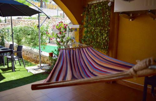 Apartamento con hermoso jardín y AC - Foto 31