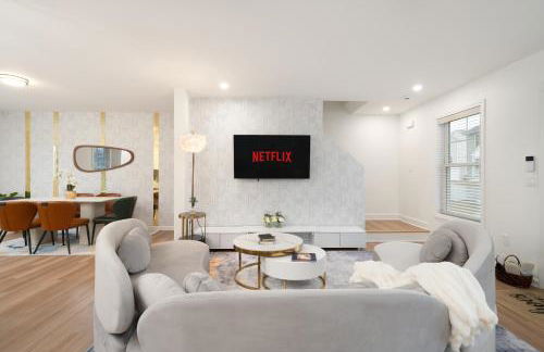 Upscale 4BR Retreat at the Reservoir! - Foto 8