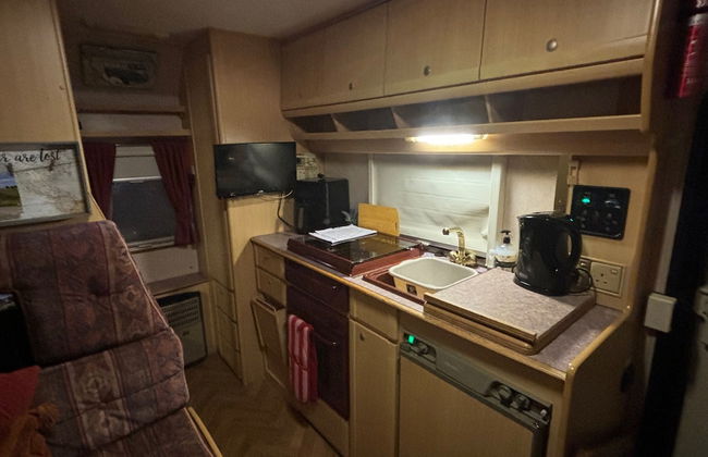 Motorhome in Hinckley- Sleeps 3- Pet Friendly - Foto 4